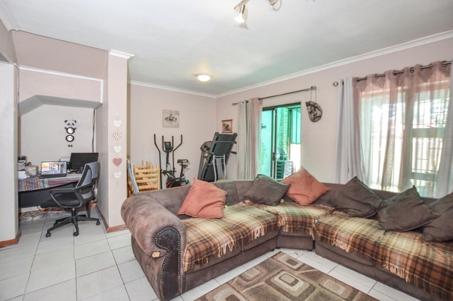 2 Bedroom Property for Sale in Labiance Estate Western Cape